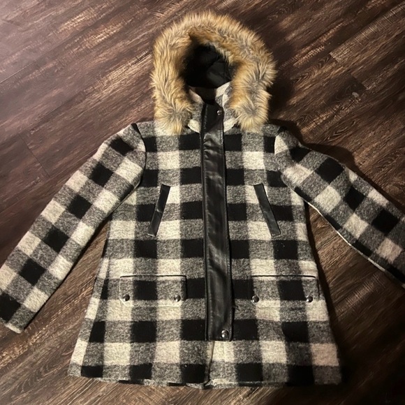 Joie Checkered Utility Jacket with Faux Fur Trim - Picture 4 of 5